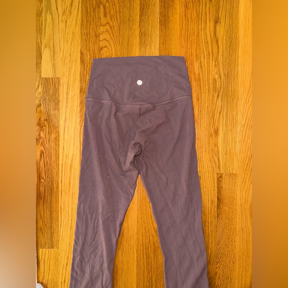 Lululemon size 4 purple leggings 7/8 length
